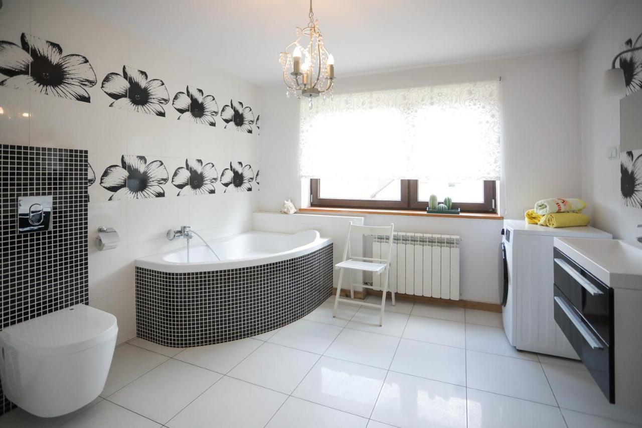 Zielono Mi Apartament Z Kominkiem & Pokoje Z Pieknym Widokiem ยาโนเวียซ ภายนอก รูปภาพ